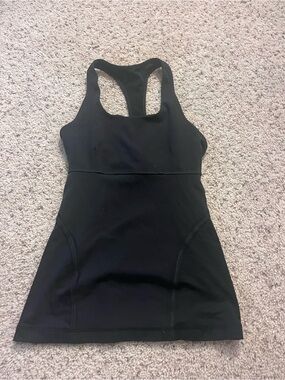 black Lululemon racerback tank top size 6